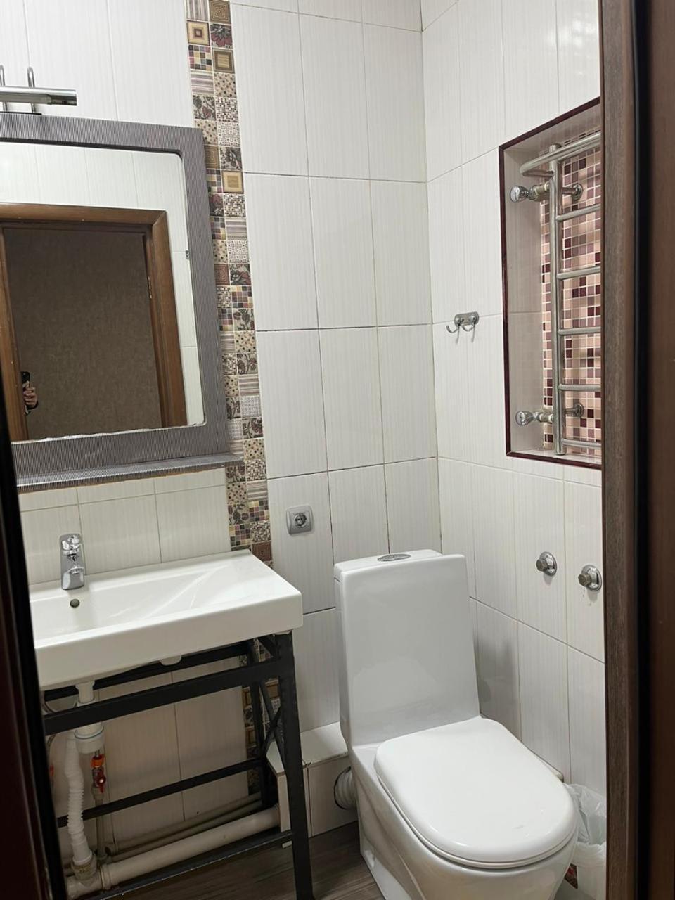 Apartments On Mustafa Ozturk Almaty Quarto foto